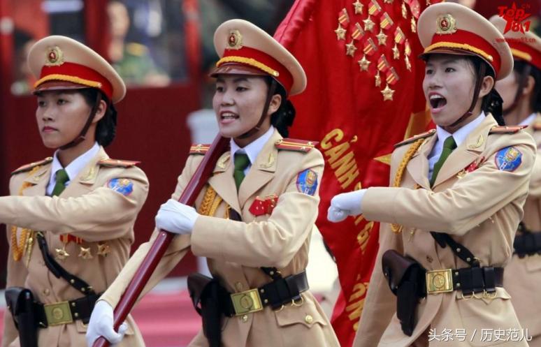 女兵方隊閱兵圖片，展現(xiàn)力量與榮耀的瞬間，女兵方隊閱兵風采，力量與榮耀的展現(xiàn)瞬間