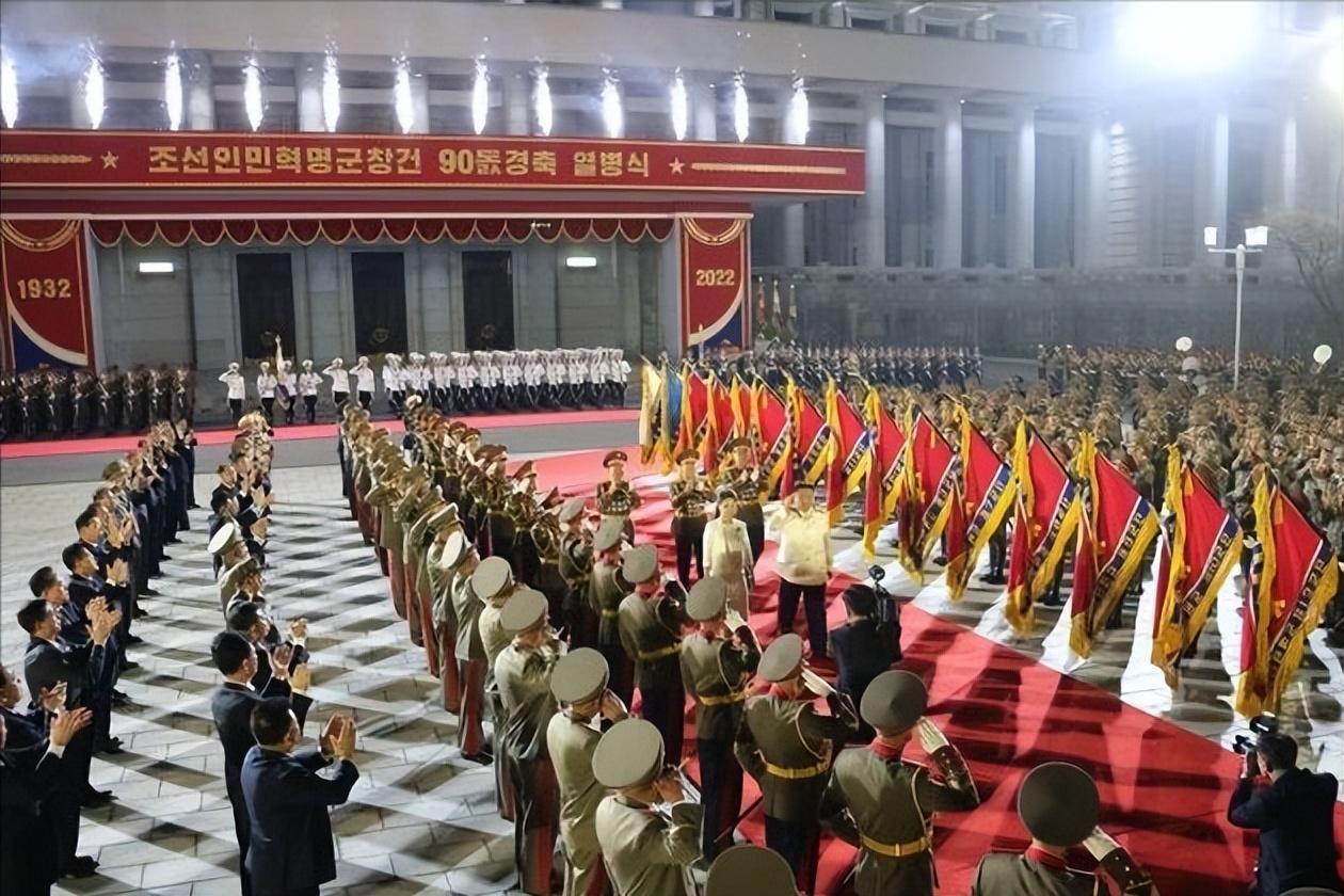 中方專機(jī)火速抵達(dá)朝鮮，深化友誼與合作的重要時(shí)刻，中方專機(jī)緊急馳援朝鮮，友誼與合作深化之際的關(guān)鍵時(shí)刻