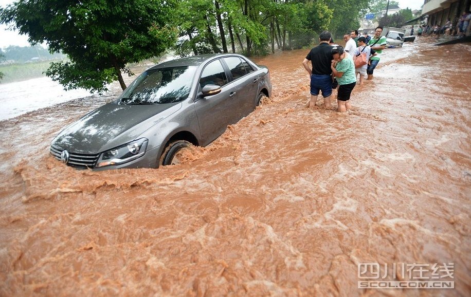 四川多地暴雨，挑戰(zhàn)與應(yīng)對，四川多地暴雨來襲，挑戰(zhàn)與應(yīng)對策略