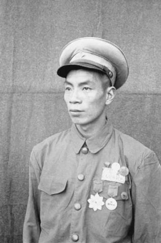 不朽的英雄楊根思，英勇無(wú)畏，精神永存，楊根思，英勇無(wú)畏，精神永存的不朽英雄