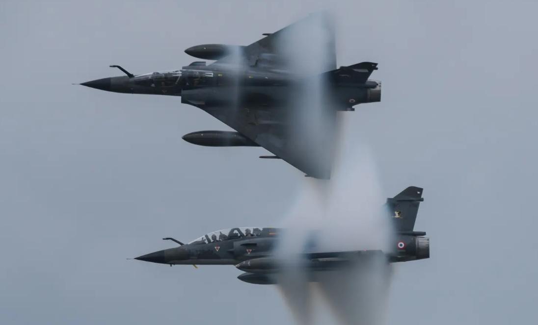 解放軍現(xiàn)役主力戰(zhàn)機(jī)，空中力量的核心支柱，解放軍現(xiàn)役主力戰(zhàn)機(jī)，空中力量的核心支柱揭秘