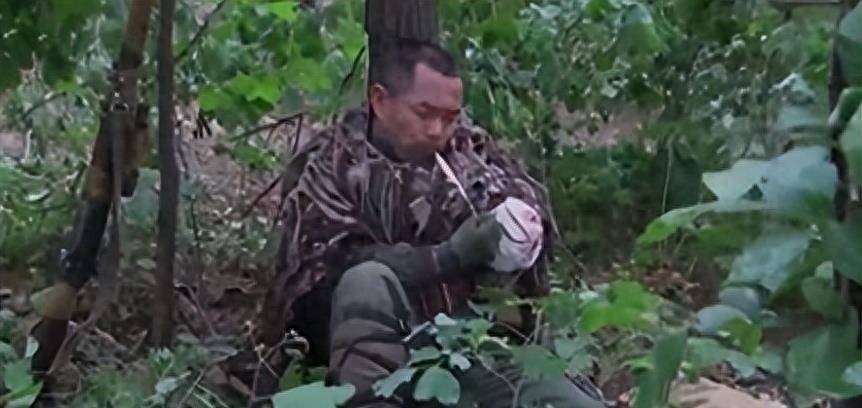 把手雷放到褲襠里會(huì)怎么樣？，褲襠藏雷，危險(xiǎn)行為揭秘