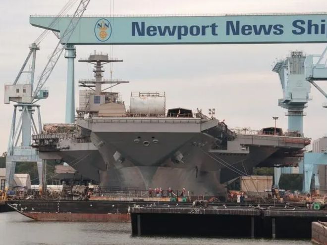 樂高福特號航空母艦拼裝教程，樂高福特號航空母艦拼裝指南