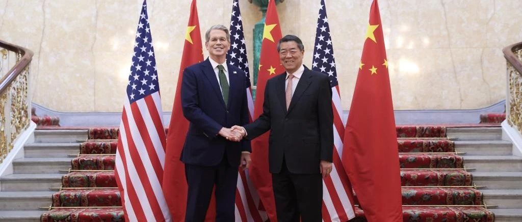 中美最新消息微博熱議，兩國關(guān)系的新動態(tài)與全球視野下的觀察，中美最新動態(tài)與全球視野下的觀察，微博熱議兩國關(guān)系新動向