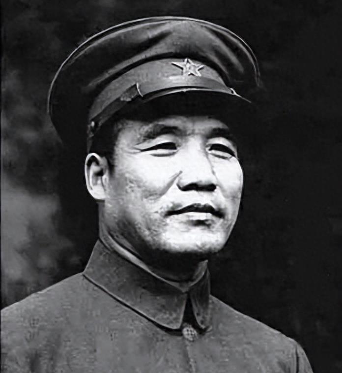 總參謀長(zhǎng)與參謀總長(zhǎng)，職責(zé)與差異解析，總參謀長(zhǎng)與參謀總長(zhǎng)，職責(zé)差異深度解析