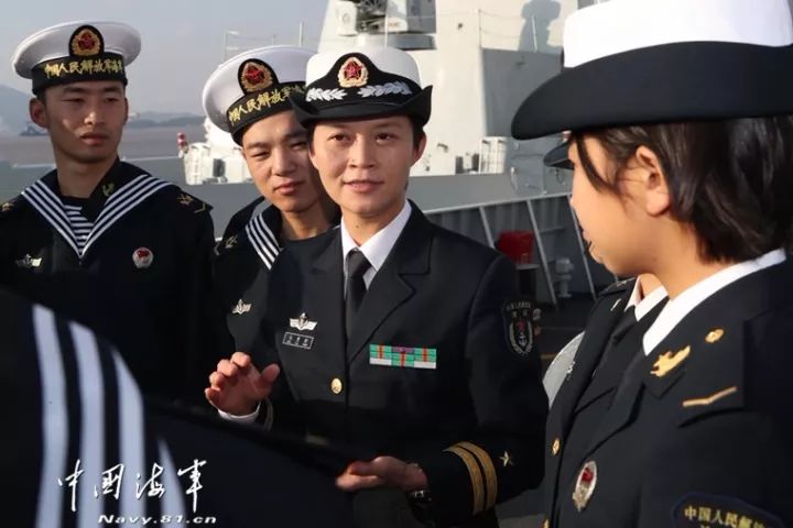 中國(guó)海軍的璀璨明珠，首位驅(qū)逐艦女艦長(zhǎng)，中國(guó)海軍首位驅(qū)逐艦女艦長(zhǎng)，璀璨明珠領(lǐng)航前行