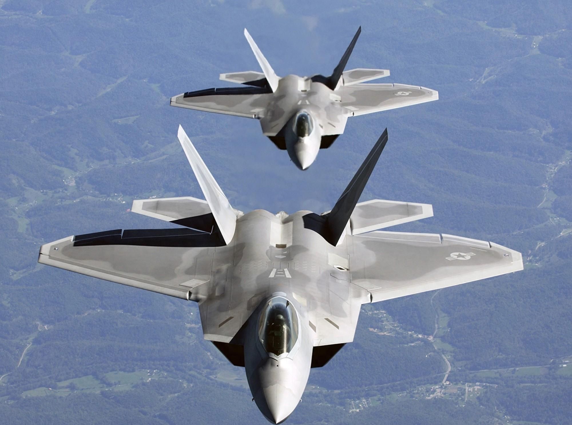 殲-20與F-22猛禽，誰(shuí)更勝一籌？，殲-20與F-22猛禽，誰(shuí)更勝一籌？對(duì)決分析