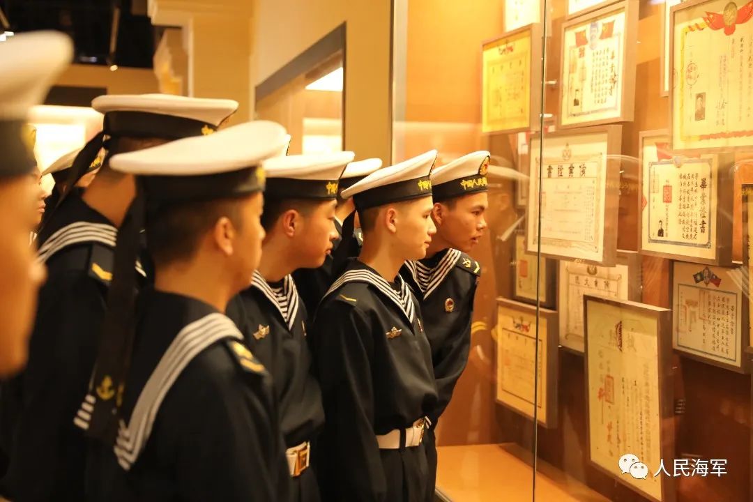 人民海軍的發(fā)展史感想心得，人民海軍發(fā)展史感想心得總結(jié)，輝煌歷程與未來(lái)展望