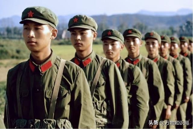 揭秘85式軍服照片背后的故事，揭秘85式軍服照片背后的傳奇故事