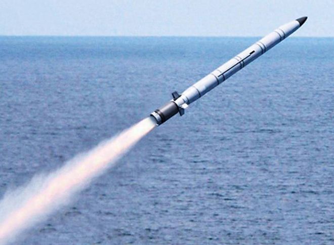 中國艦載反艦導(dǎo)彈，捍衛(wèi)海洋安全的銳利武器，中國艦載反艦導(dǎo)彈，捍衛(wèi)海洋安全的強(qiáng)大武器