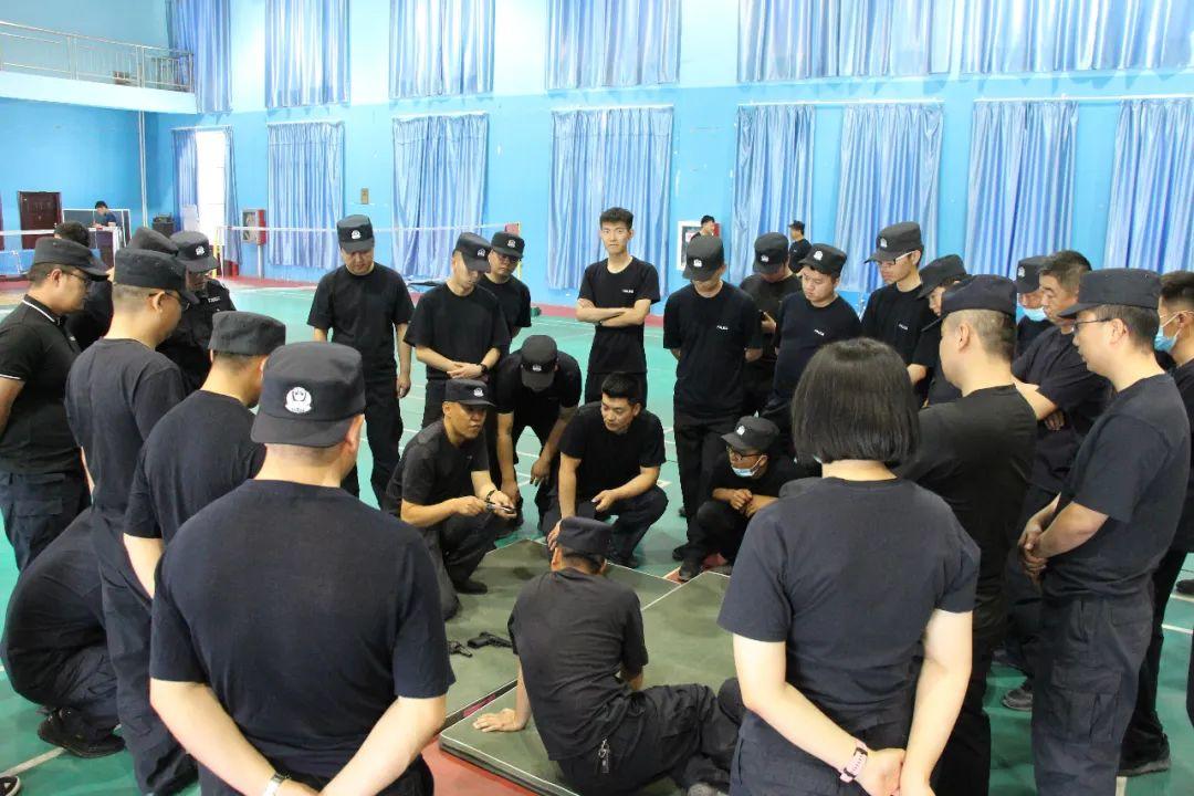 92式警用槍，現(xiàn)代警務(wù)的可靠伙伴，92式警用槍，現(xiàn)代警務(wù)的得力伙伴