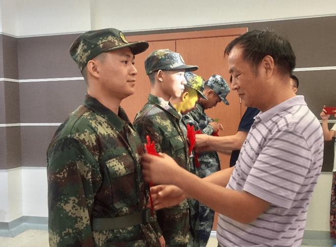 近視眼能否去當兵？解析視力問題對軍事生涯的影響，近視眼對軍事生涯的影響，解析視力問題能否影響當兵資格？