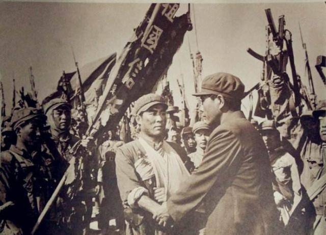 揭秘中國陸軍傳奇——38集團王牌軍113師簡史，中國陸軍傳奇揭秘，王牌軍38集團下的傳奇部隊——揭秘中國陸軍王牌師簡史