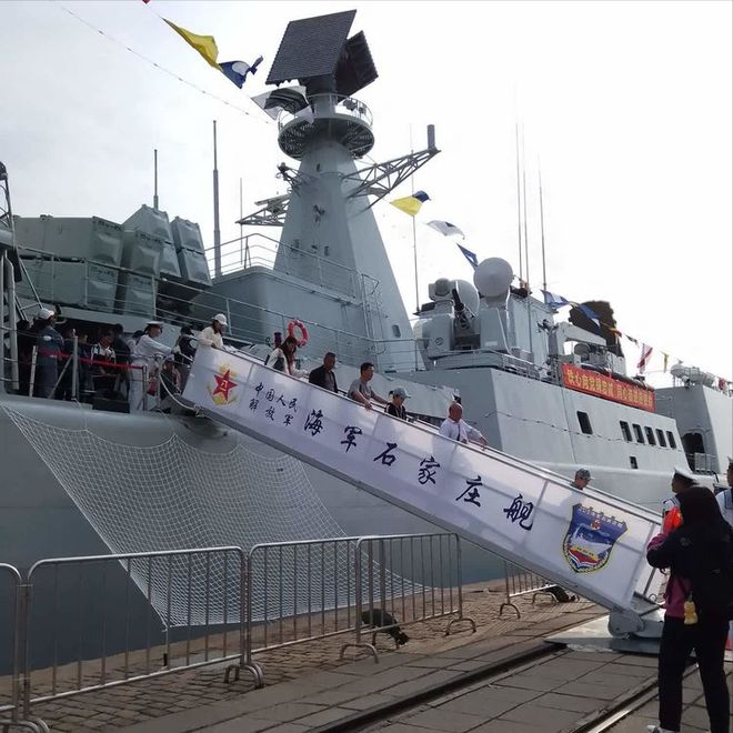 石家莊號航母，中國海軍新時代的驕傲，中國海軍新時代的驕傲——石家莊號航母