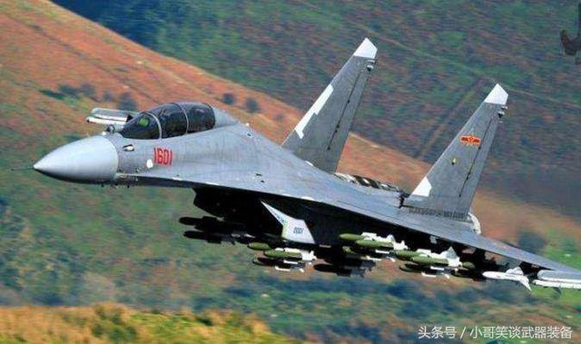 殲-16戰(zhàn)機彈倉設(shè)計研究，揭秘其內(nèi)部彈倉的存在與否及其功能特點，揭秘殲-16戰(zhàn)機彈倉設(shè)計，內(nèi)部彈倉存在與功能特點探究