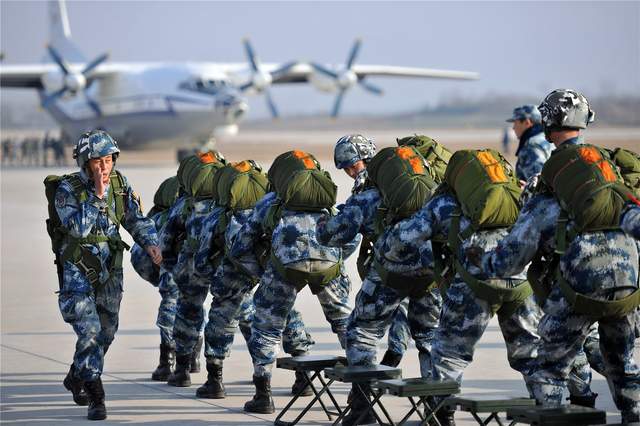 空降十五軍軍改后的嶄新面貌，十五軍改革重塑嶄新面貌