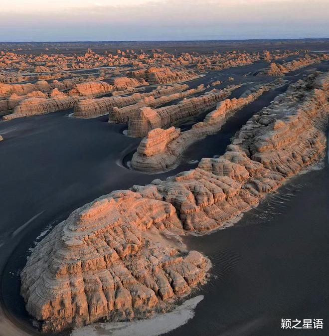 西海艦隊(duì)雅丹，探索神秘的自然奇觀與歷史底蘊(yùn)，西海艦隊(duì)雅丹，自然奇觀與歷史底蘊(yùn)的探索之旅