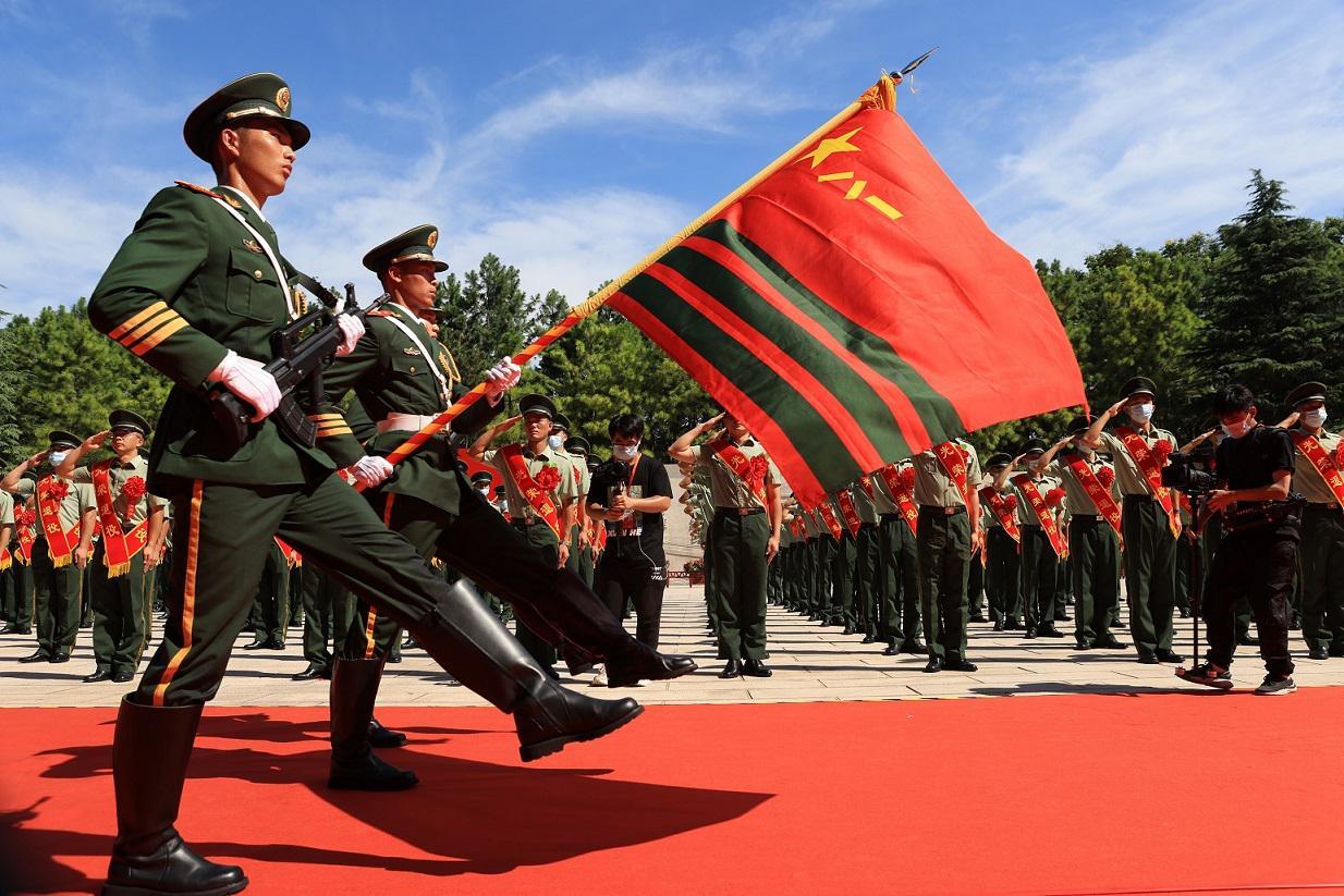 武警士兵禮服，榮耀的象征與時(shí)代的印記，武警士兵禮服，榮耀與時(shí)代的象征