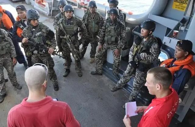 南海軍事犧牲，英雄們的無畏付出與國家的堅(jiān)定立場，南海軍事犧牲背后的英雄無畏與國家堅(jiān)定立場