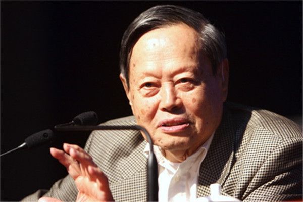 楊振寧三次拒絕回國(guó)，背后的故事與思考，楊振寧三次拒絕回國(guó)背后的故事與深層思考