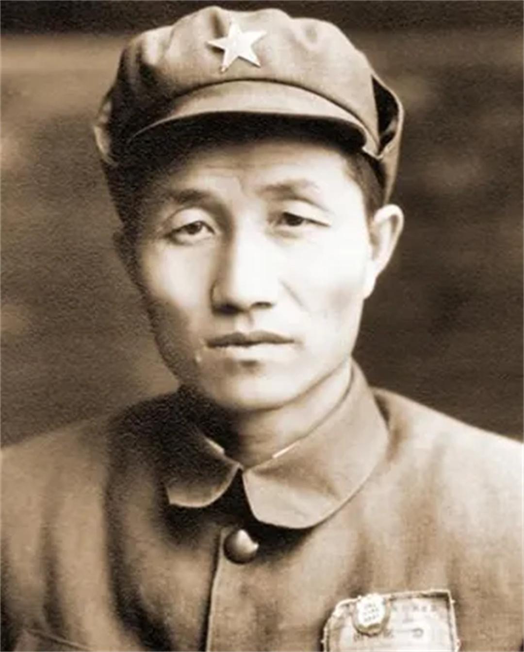 解放軍現(xiàn)役上將軍銜名單及其歷史背景分析，解放軍現(xiàn)役上將軍銜名單詳解，歷史背景與人物分析