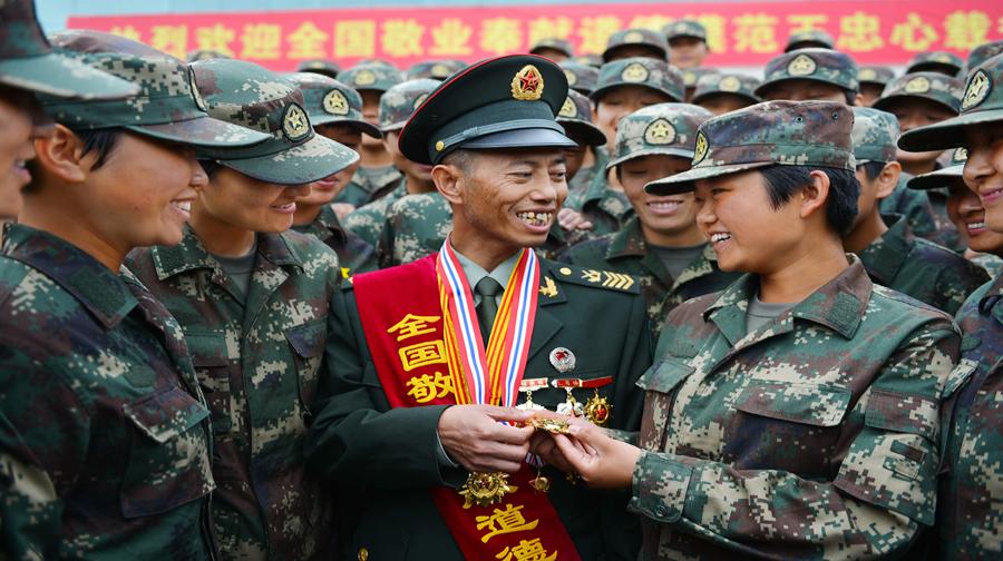 八一勛章檔次，榮譽的象征與時代的標(biāo)桿，八一勛章，榮譽之巔與時代標(biāo)桿