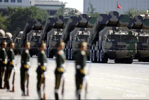 揭秘，誰是那場盛大閱兵背后的聲音——2009國慶閱兵解說員解析，揭秘國慶閱兵背后的聲音，解密2009閱兵解說員角色解析