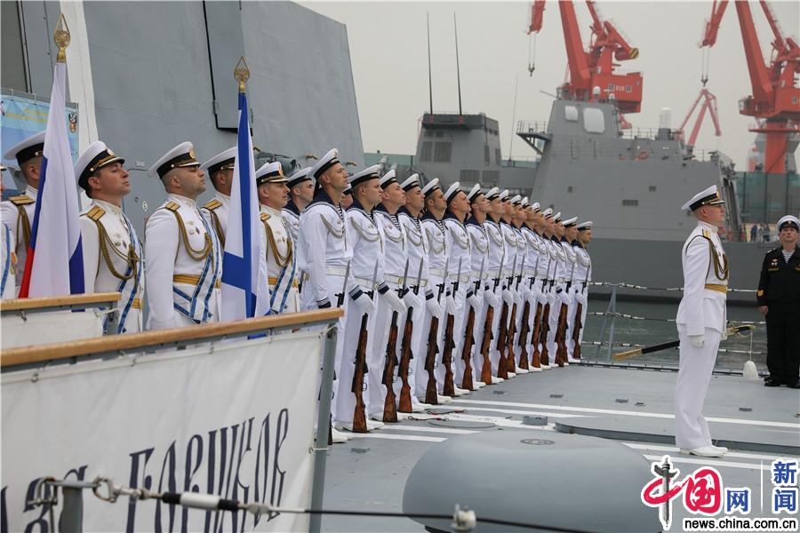 海軍70周年閱艦式的亮點(diǎn)與榮耀，海軍70周年閱艦式的輝煌瞬間與榮耀時(shí)刻