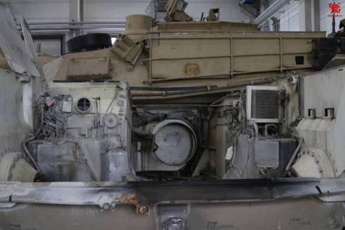 M1A2艾布拉姆斯燃?xì)廨啓C(jī)，技術(shù)巨擘與軍事力量的核心，M1A2艾布拉姆斯燃?xì)廨啓C(jī)，技術(shù)巨擘驅(qū)動軍事力量核心