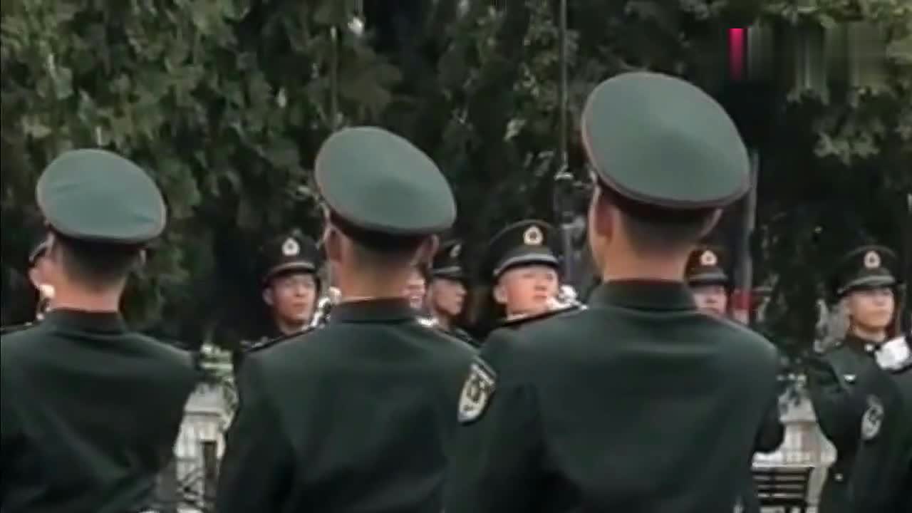 三軍儀仗隊(duì)敬禮高清橫屏視頻，展現(xiàn)榮耀與威嚴(yán)，三軍儀仗隊(duì)敬禮視頻，榮耀與威嚴(yán)的展現(xiàn)