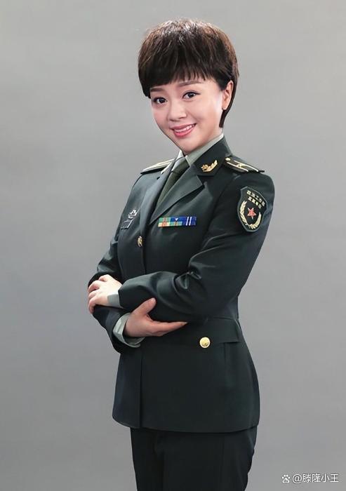 軍事頻道之星，莊菁菁的閃耀之路，莊菁菁，軍事頻道之星，閃耀之路的璀璨篇章