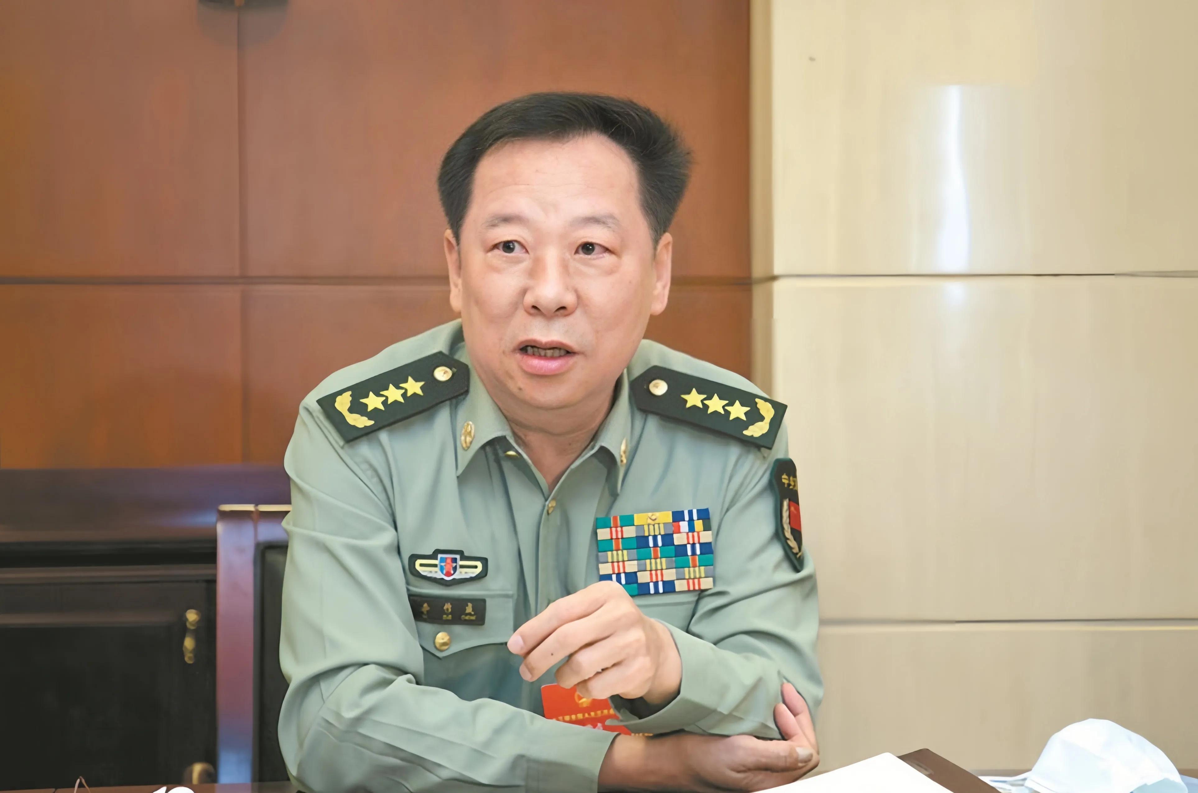聯(lián)合參謀長的身份與角色，揭秘背后的故事，揭秘聯(lián)合參謀長的身份與角色背后的故事