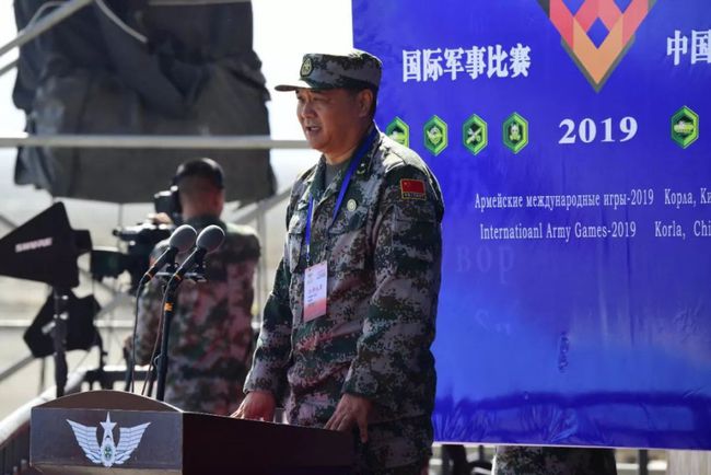 空降兵軍參謀長(zhǎng)，職責(zé)、挑戰(zhàn)與領(lǐng)導(dǎo)力展現(xiàn)，空降兵軍參謀長(zhǎng)，職責(zé)解析、挑戰(zhàn)與領(lǐng)導(dǎo)力展現(xiàn)