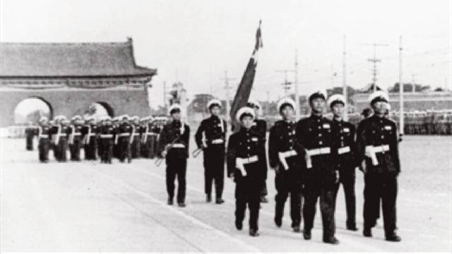 揭秘歷史瞬間，1981年閱兵儀式上的重大事件，揭秘歷史瞬間，1981年閱兵儀式重大事件回顧