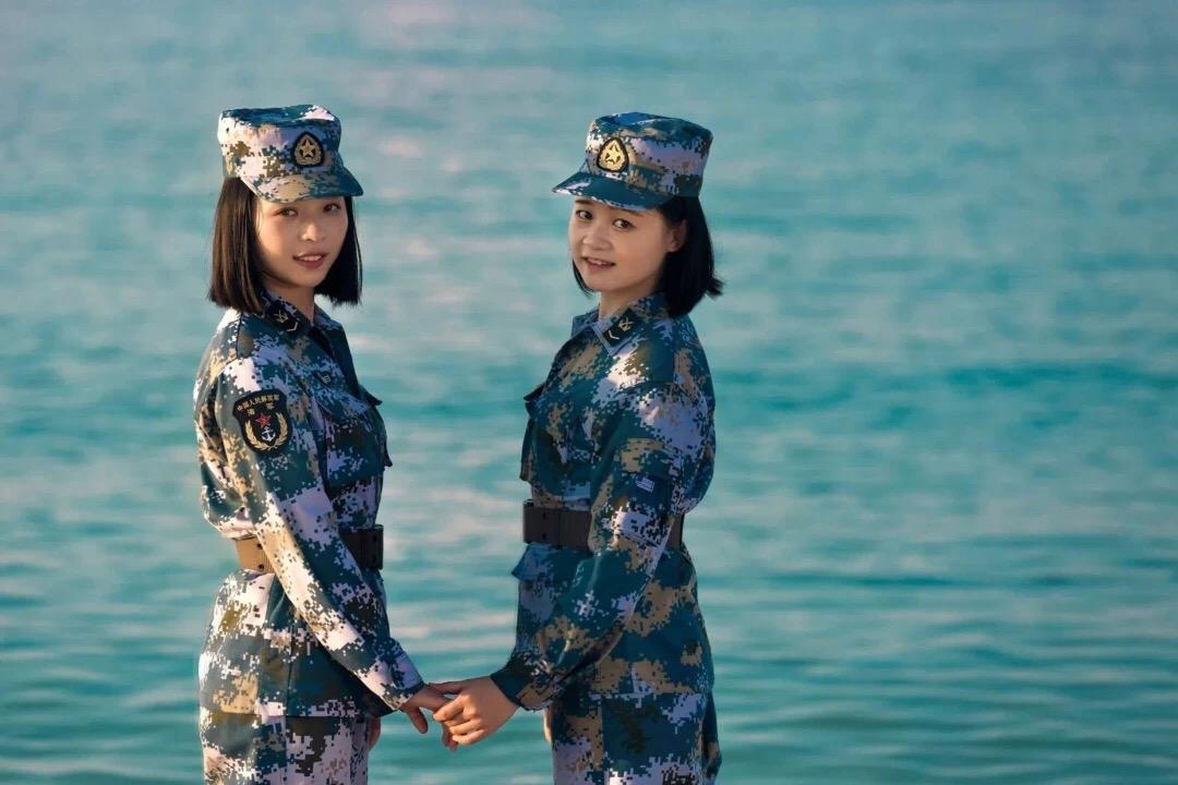 女兵春招成績優(yōu)異，突破性別與學(xué)業(yè)的雙重考驗(yàn)，女兵春招成績亮眼，突破性別與學(xué)業(yè)雙重考驗(yàn)挑戰(zhàn)自我