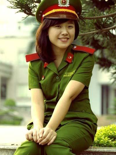 越南2018新式軍裝圖，揭示現(xiàn)代化軍事轉(zhuǎn)型的嶄新面貌，越南現(xiàn)代化軍事轉(zhuǎn)型下的全新軍裝亮相，2018新式軍裝圖展示嶄新面貌