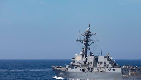今天美艦穿航臺灣海峽，海峽兩岸的新觀察與思考，海峽兩岸新觀察，美軍艦穿越臺灣海峽引發(fā)深思