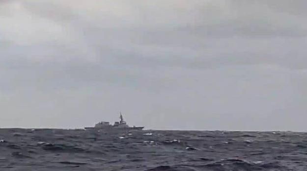 中日軍艦對峙，歷史與現(xiàn)實的交織，中日軍艦對峙，歷史與現(xiàn)實的對碰