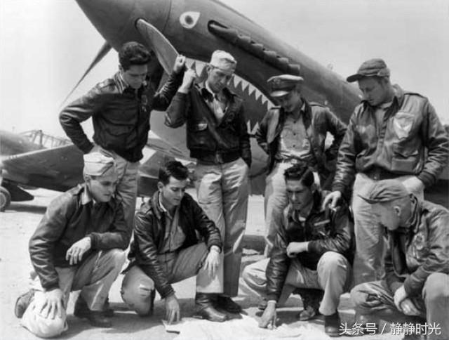 中國(guó)空軍的成立時(shí)刻，歷史回顧與展望，中國(guó)空軍成立時(shí)刻，歷史回顧與展望