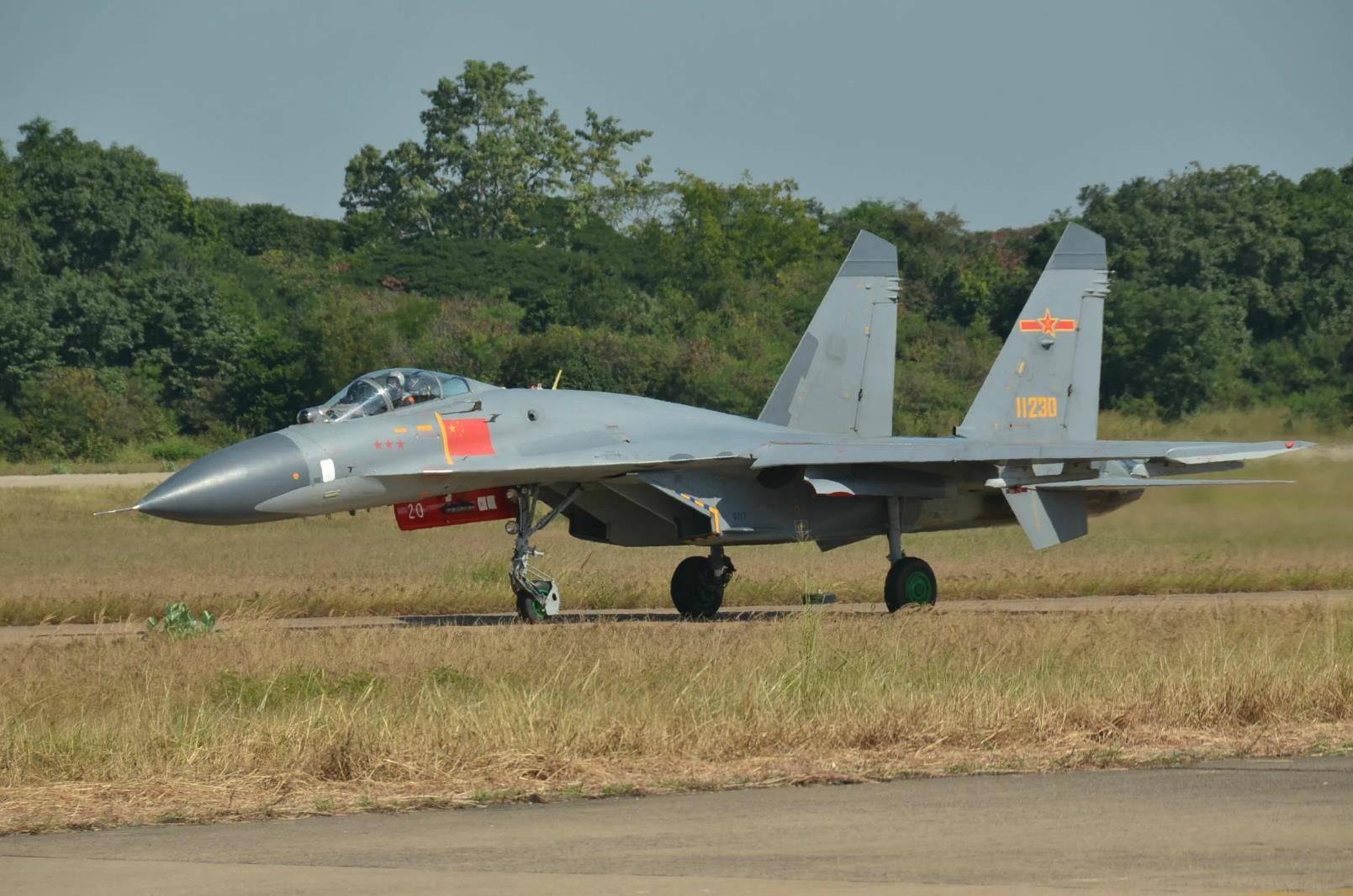 殲-11D戰(zhàn)斗機(jī)型號(hào)，中國新一代空中利劍的解析，殲-11D戰(zhàn)斗機(jī)解析，中國新一代空中利劍揭秘