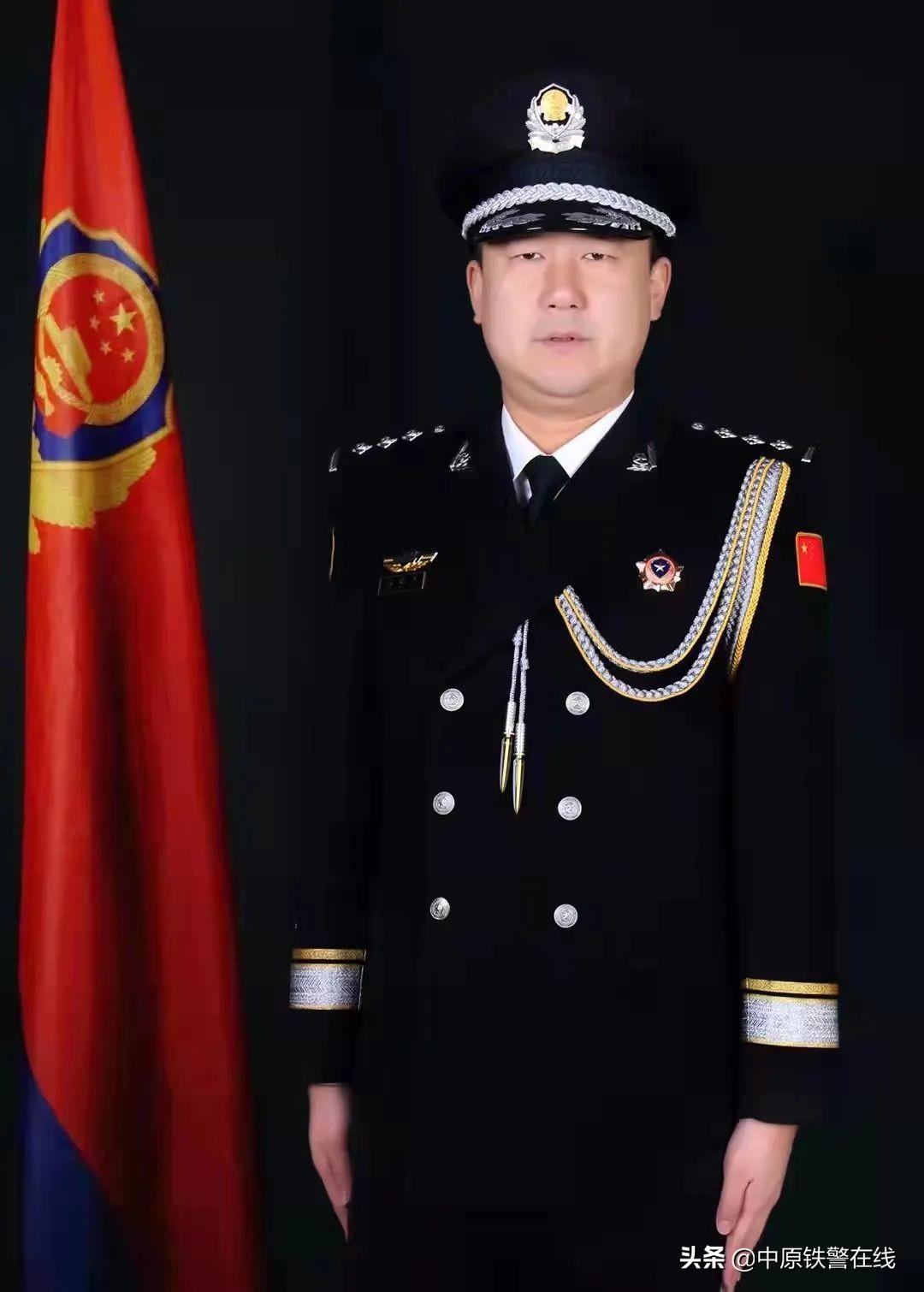 我的老公是國(guó)安局的一員，我的老公是國(guó)安局精英成員
