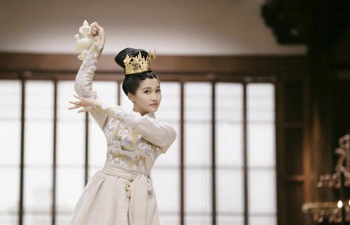 中國(guó)女兵施黛與越南兵的小說(shuō)故事，中國(guó)女兵施黛與越南兵的鐵血柔情故事