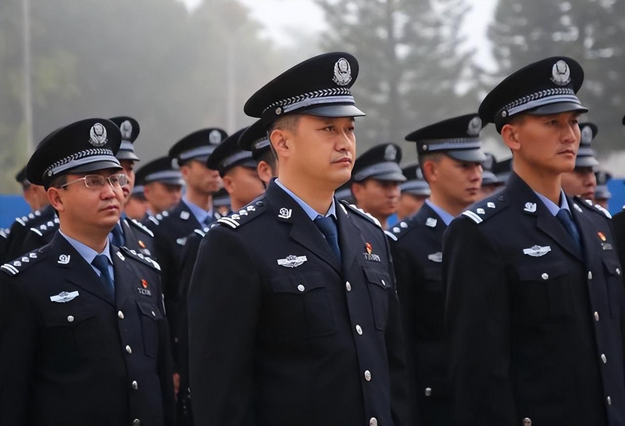 中央任免人員名單及其深遠(yuǎn)影響，中央人員任免名單及其影響深遠(yuǎn)的重要性