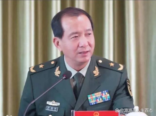 丁曉兵妻子，背后的力量與支持，丁曉兵妻子，背后的力量與支持，成就傳奇伴侶的堅(jiān)定后盾