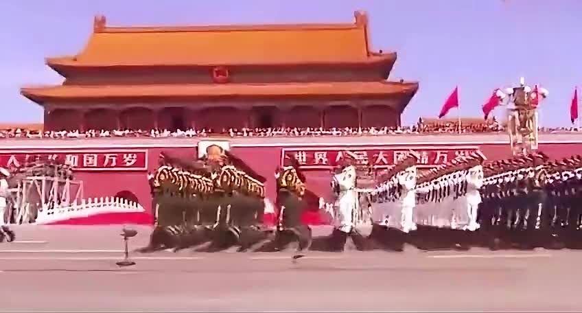 中國(guó)閱兵式評(píng)價(jià)