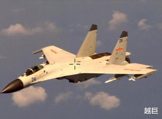 探索中國(guó)空軍的力量之源，白色24號(hào)殲-11戰(zhàn)機(jī)，揭秘中國(guó)空軍力量之源，殲-11戰(zhàn)機(jī)深度解析