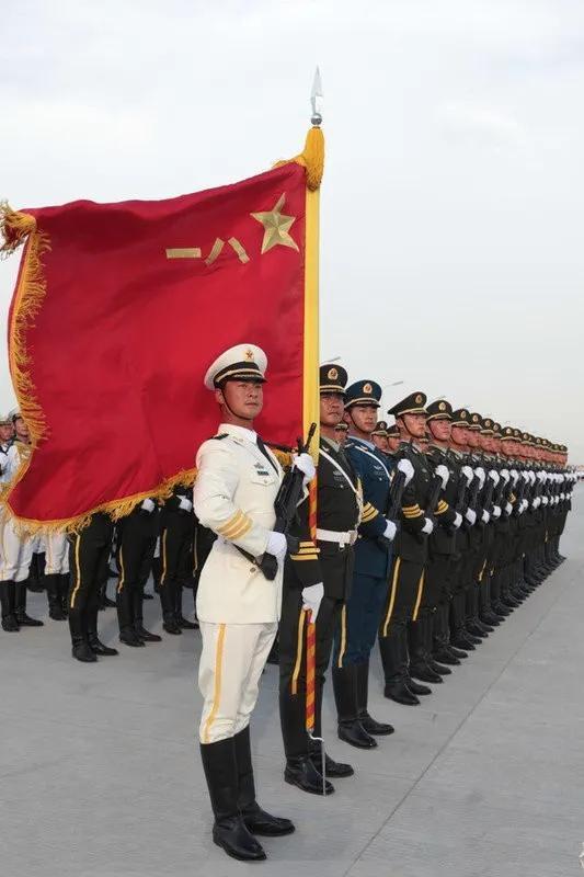 帥氣三軍儀仗隊(duì)圖片，榮耀與力量的展現(xiàn)，帥氣三軍儀仗隊(duì)圖片，榮耀與力量的完美展現(xiàn)