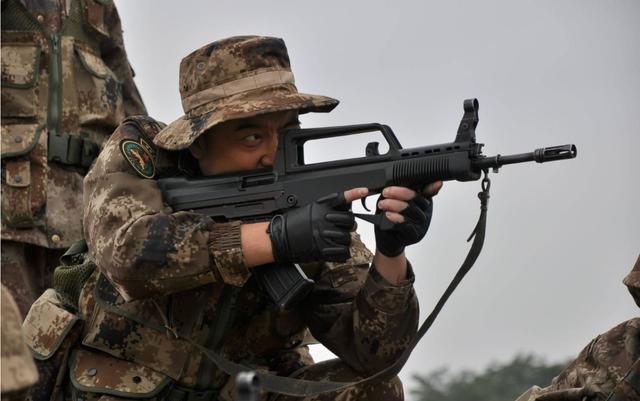 中國陸軍單兵，力量與技術的融合，中國陸軍單兵，力量與技術的完美融合
