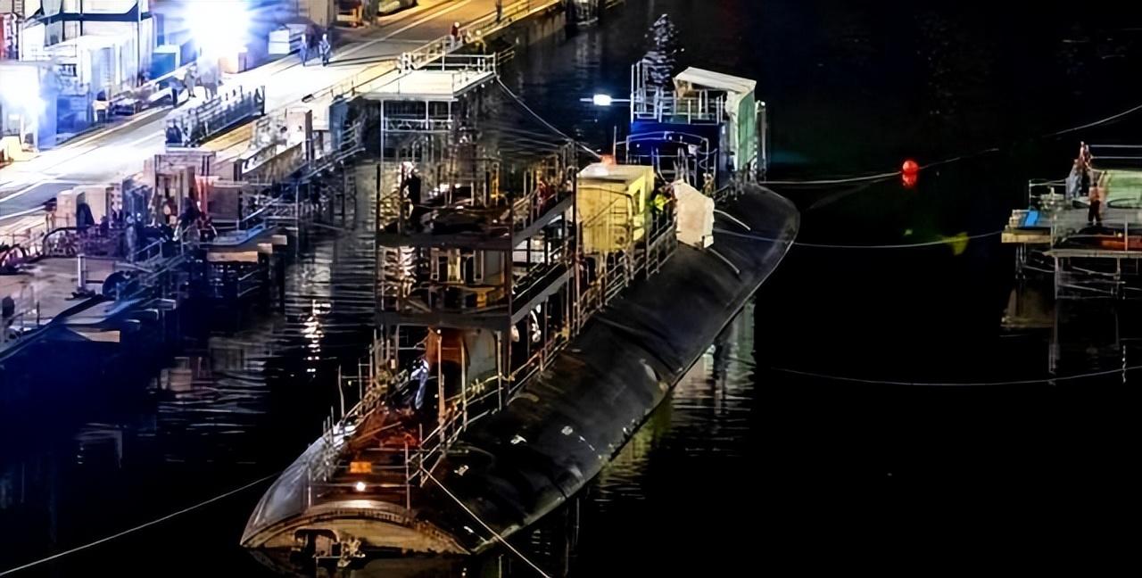 基洛級877型潛艇，深海靜默的守護者，基洛級877型潛艇，深海靜默的守護者傳奇
