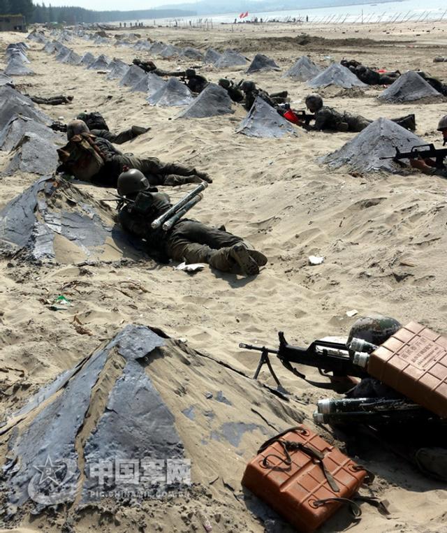 解放軍登陸演練傷亡，錘煉意志與能力的必然代價，解放軍登陸演練中的犧牲，錘煉意志與能力的必然挑戰(zhàn)